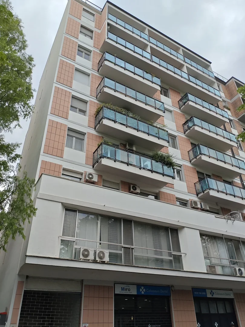 Chambre d'étudiant confortable et spacieuse dans