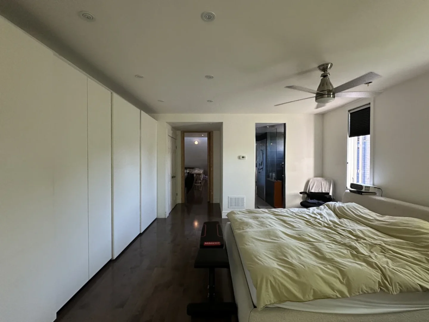 Robert Street 216