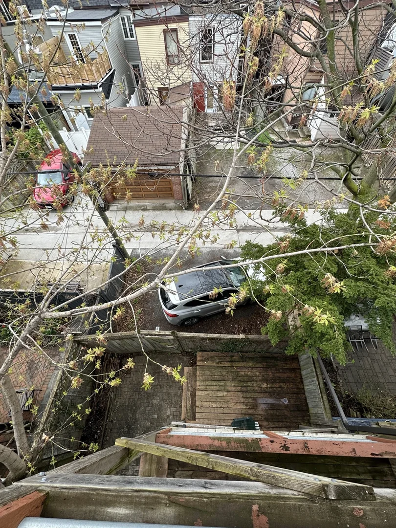 Robert Street 216