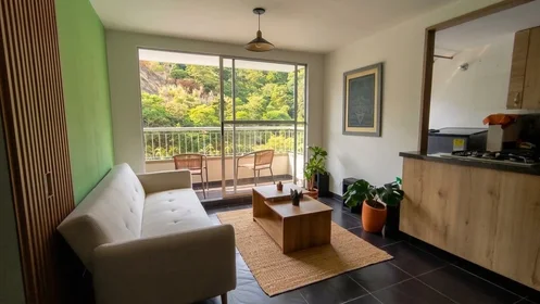 {area} de tamamen mobilyalı daire