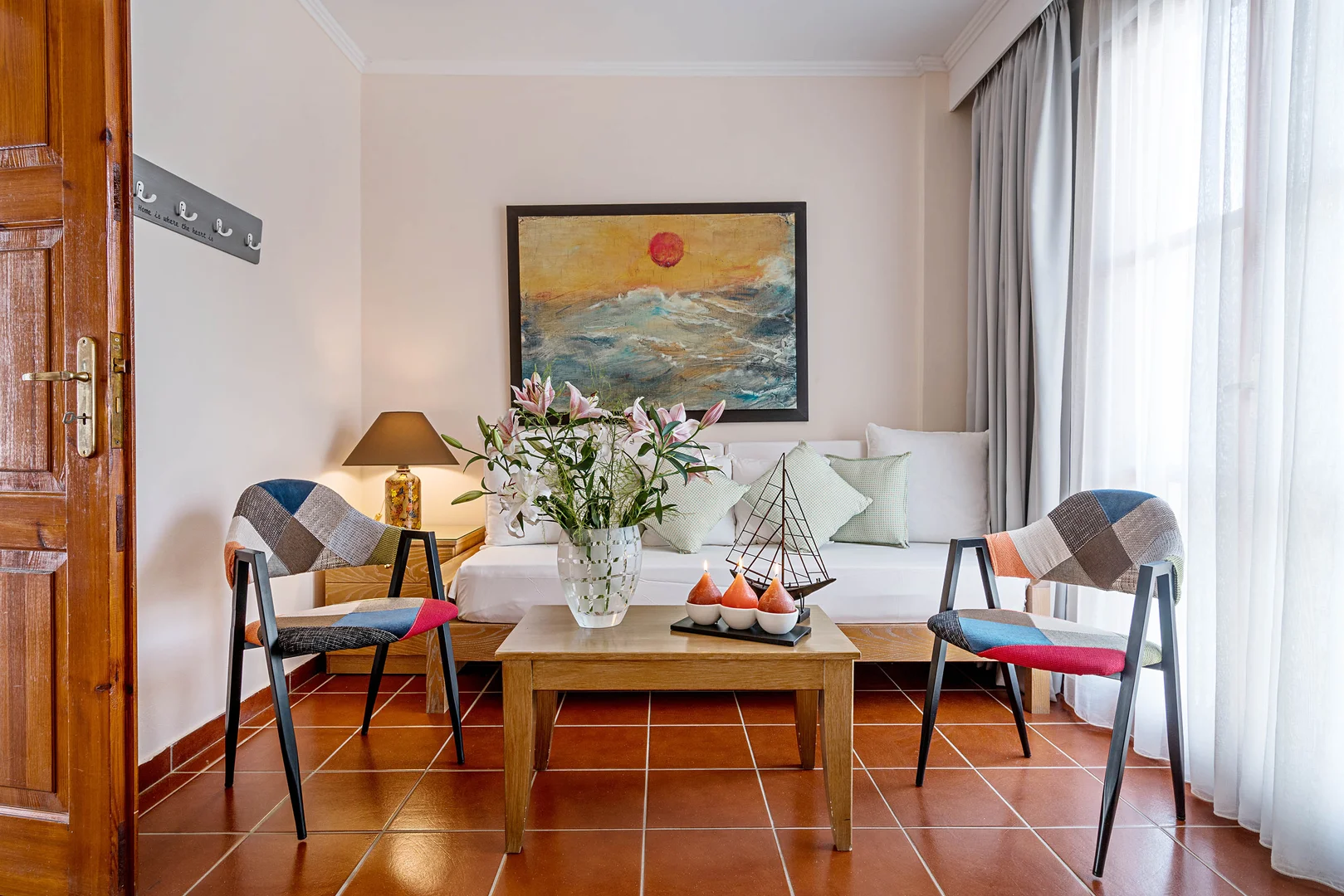Quarto para alugar em apartamento de estudantes em , totalmente mobilado