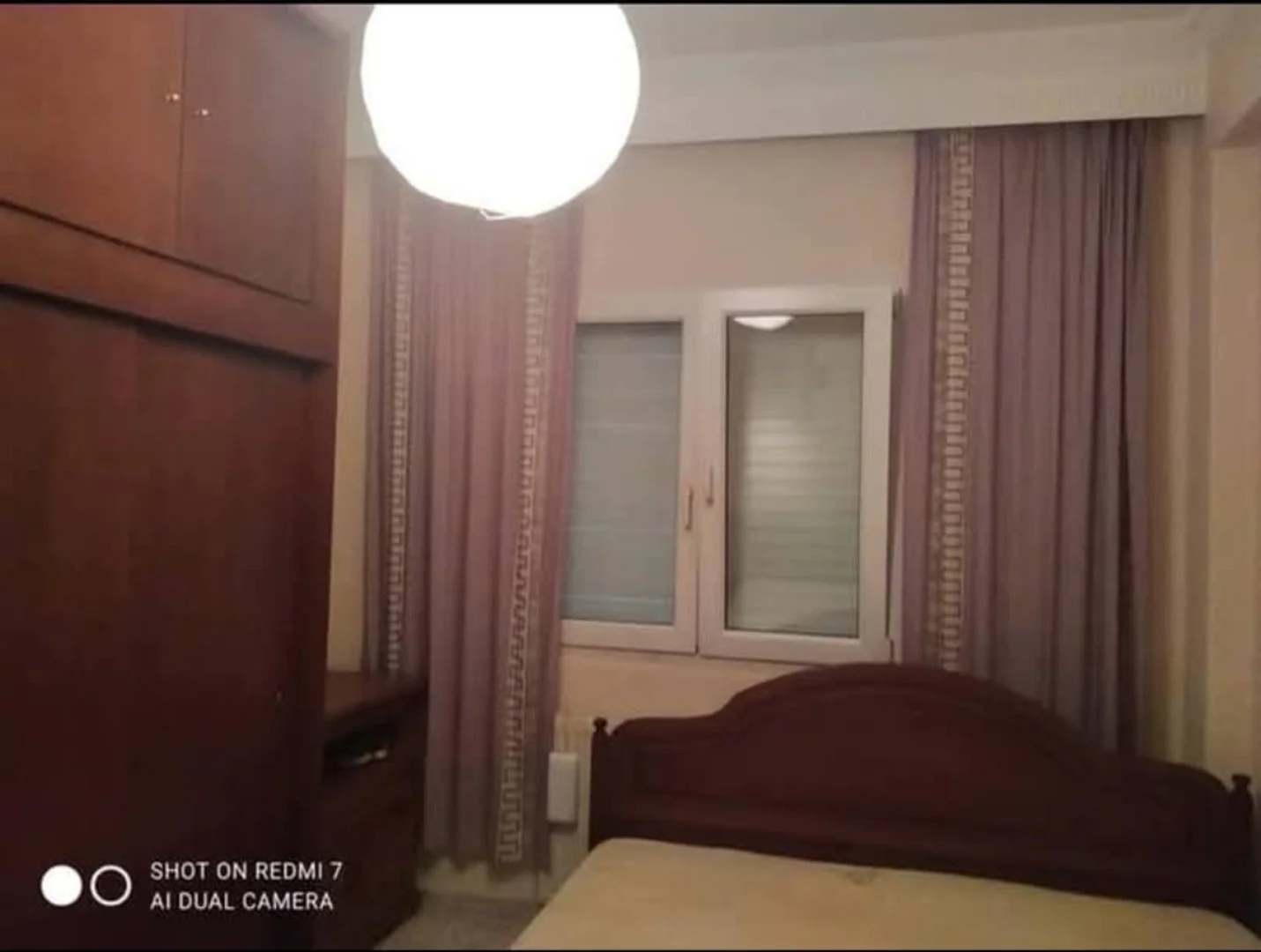 Affordable room for students with ample lighting in 