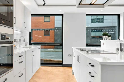 Entire apartment in residence at 2 Westfield Rd, Woodhouse, Leeds LS3 1DH, United Kingdom, image 40 of 49