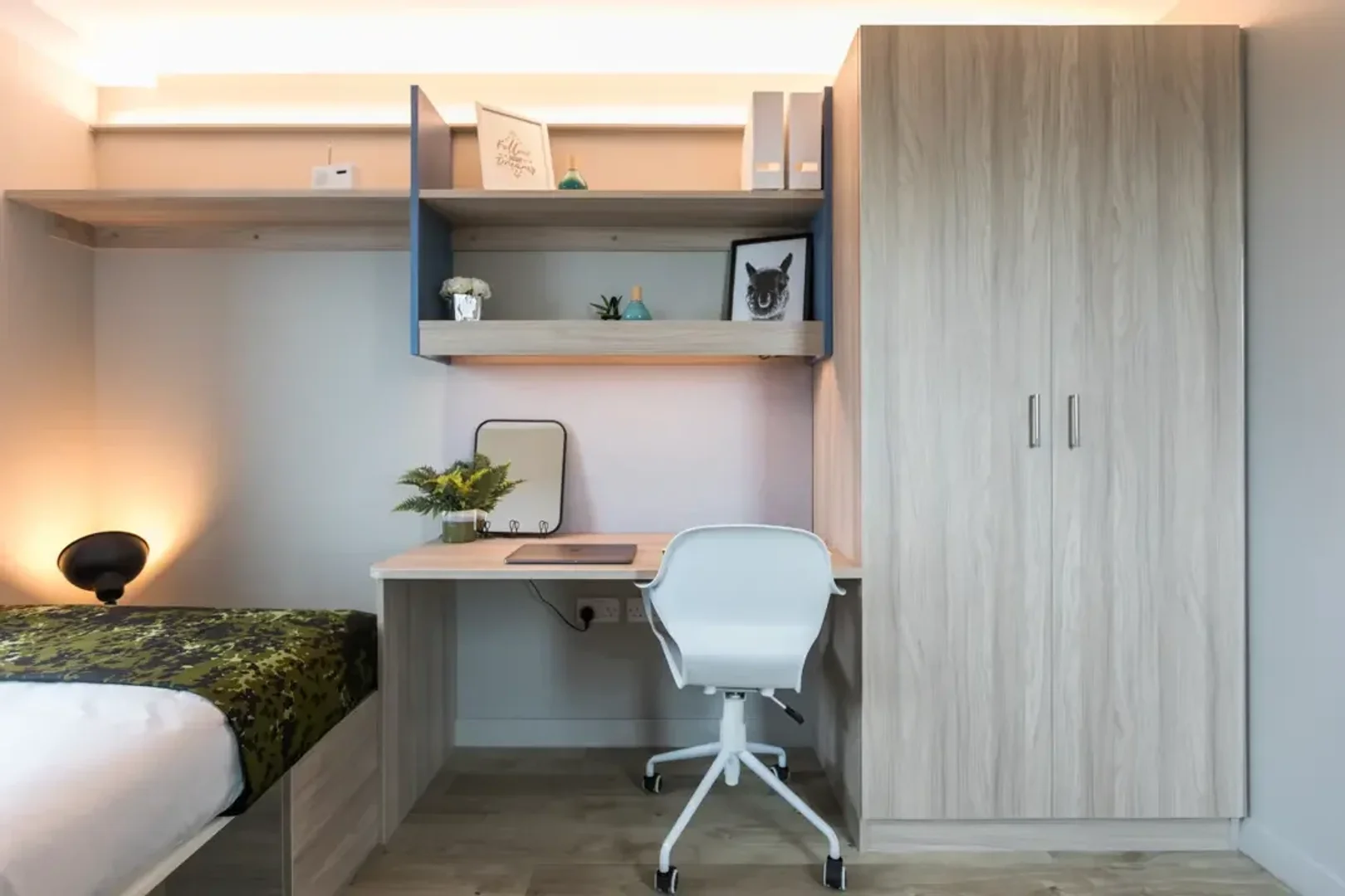 Komfortables und geräumiges Studentenzimmer in