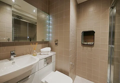 Estudio en residencia en 145 Kelvinhaugh St, Glasgow G3 8PX, United Kingdom                 , imagen 2 de 35