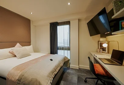 Estudio en residencia en 145 Kelvinhaugh St, Glasgow G3 8PX, United Kingdom                 , imagen 4 de 35