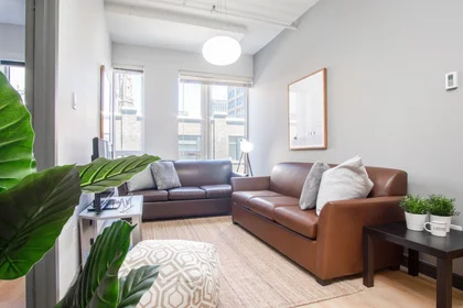 Apartamento inteiro em residência em 1430 City Councillors St, Montreal, QC H3B 1B4, Canada , imagem 14 de 31