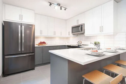 Apartamento inteiro em residência em 1430 City Councillors St, Montreal, QC H3B 1B4, Canada , imagem 28 de 31