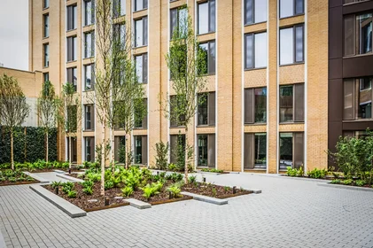 Studio in residence at 10 Westway, London W12 0DD, United Kingdom , image 21 of 22