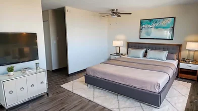 Monolocale in South Cottage Grove Avenue, immagine 2 di 16