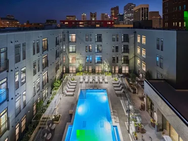 Stanza privata in South Grant Avenue, immagine 6 di 23