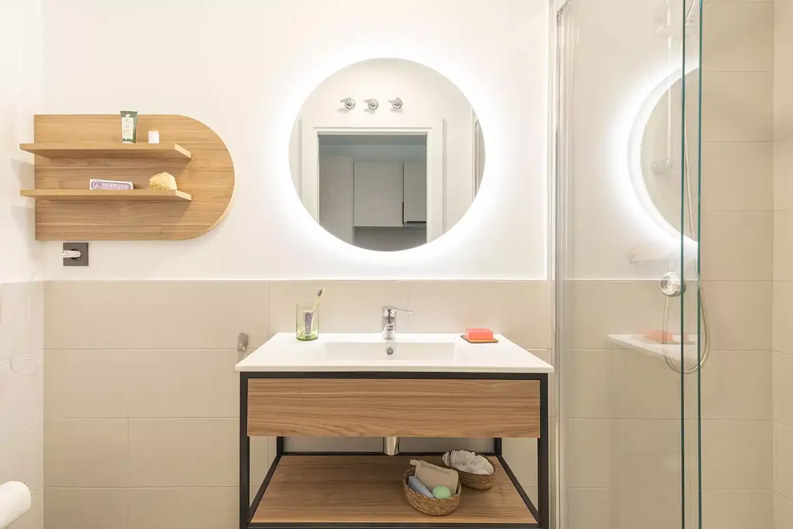 Habitación estudiantil económica con ubicación conveniente en 