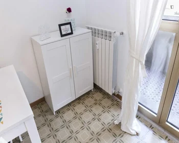 Habitación privada en Viale Giovanni Vicini, imagen 11 de 42
