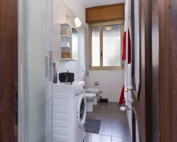 Habitación privada en Viale Giovanni Vicini, imagen 24 de 41