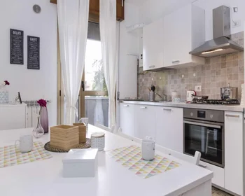 Habitación privada en Viale Giovanni Vicini, imagen 8 de 41
