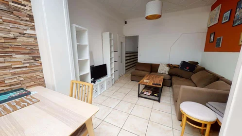 Prywatny pokój 35 Rue du Marquisat, 59100 Roubaix, France, obraz 13 19