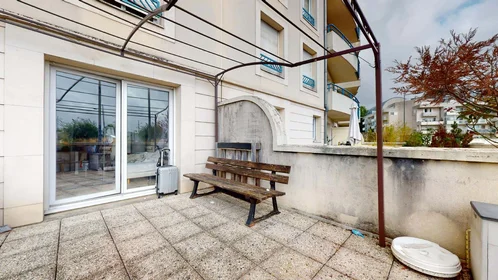 Alojamiento entero en 1 Rue des Brumes Lactees, 95800 Cergy, France, imagen 14 de 14
