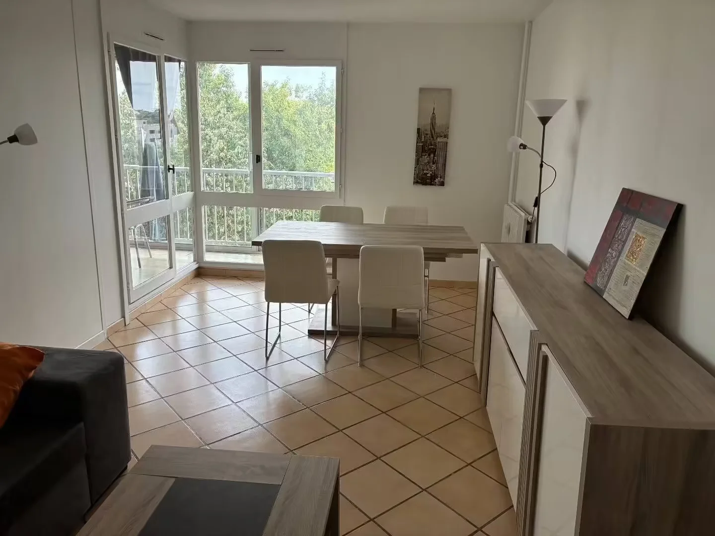Quarto de estudante funcional perfeito para estudar em 