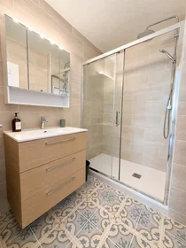 Quarto privado em Rue Joachim du Bellay, imagem 5 de 5