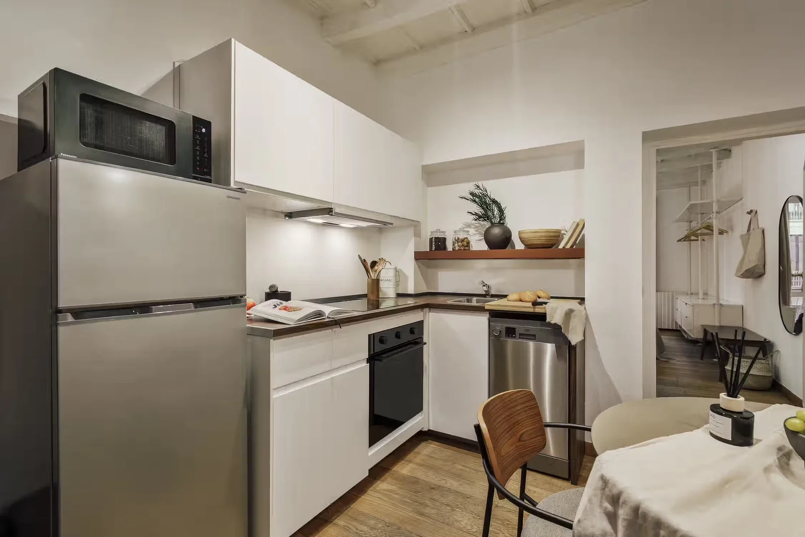 Asequible apartamento estudio con características esenciales en 