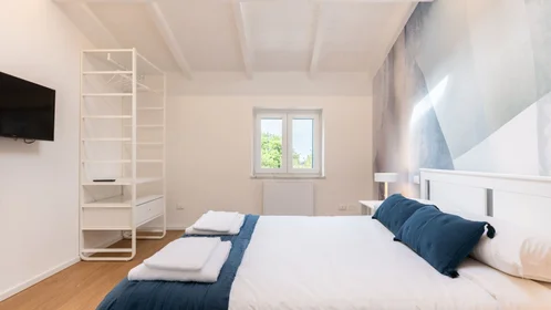 Privatzimmer in der Via Uberto Mondolfi, bild 35 von 49