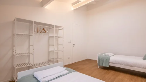 Privatzimmer in der Via Uberto Mondolfi, bild 38 von 49