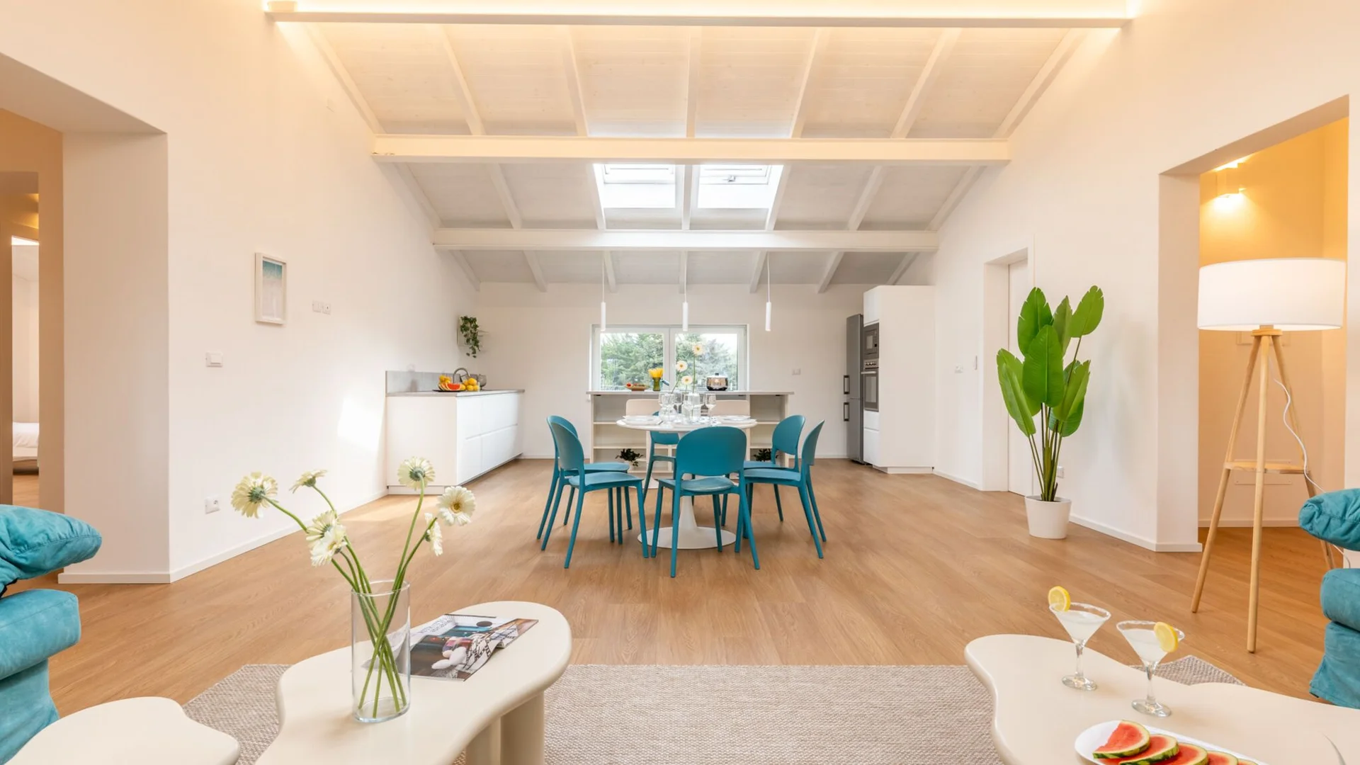 Quarto de estudante económico com localização conveniente em 