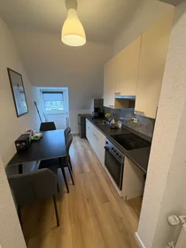 Entire apartment at Rellinghauser Straße, image 13 of 16