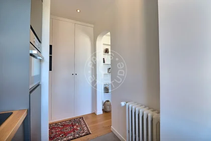 Entire apartment at Villa Paul Verlaine, image 12 of 17