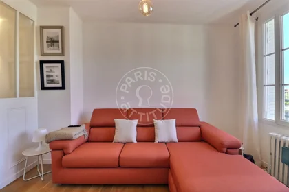 Entire apartment at Villa Paul Verlaine, image 6 of 17