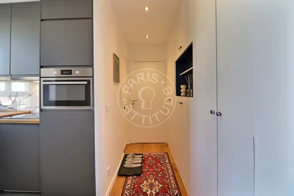 Entire apartment at Villa Paul Verlaine, image 9 of 17