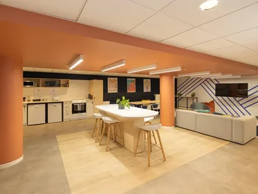 共享房间 在住宅内 在 75 rue du Chateau des rentiers, 12的图像2