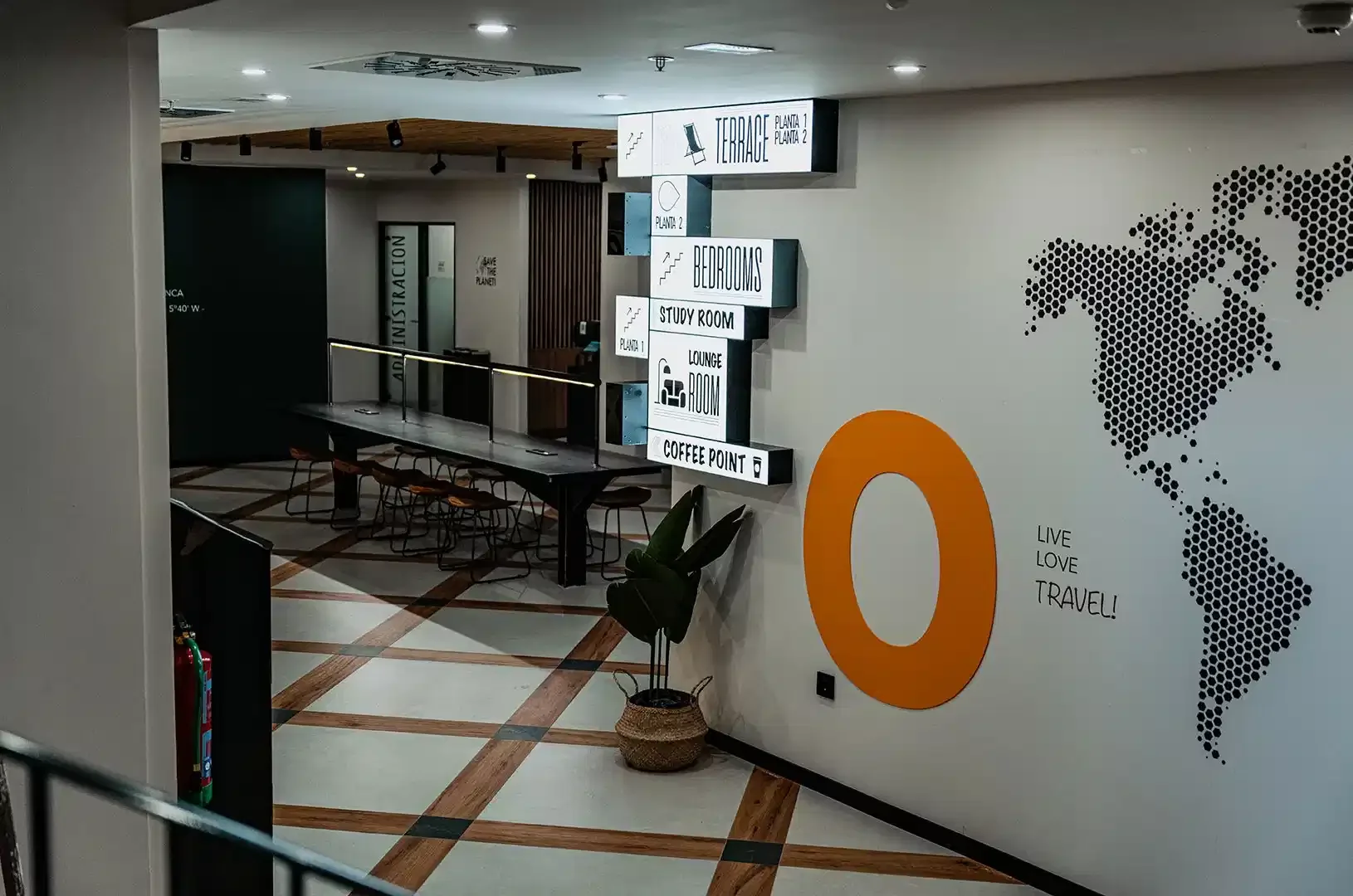 Quarto para alugar em apartamento de estudantes em , totalmente mobilado