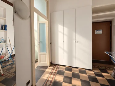 Stanza privata in Viale Edoardo Jenner, Farini, immagine 8 di 8