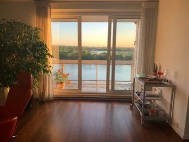 Entire apartment at Holyport Road, Fulham, image 2 of 10