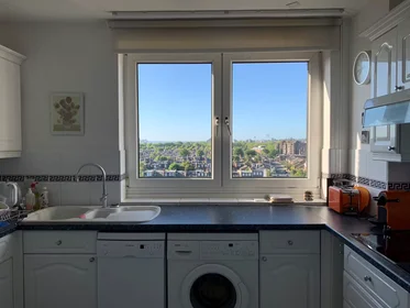 Entire apartment at Holyport Road, Fulham, image 9 of 10