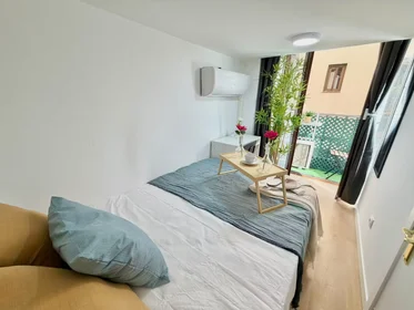Private room at Calle de Hortaleza, Centro, image 9 of 10