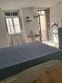 Apartamento inteiro em Rua Montarroio, imagem 2 de 17