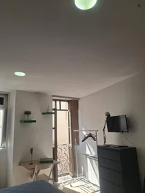 Apartamento inteiro em Rua Montarroio, imagem 5 de 17
