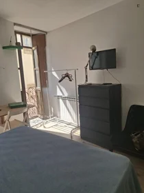 Apartamento inteiro em Rua Montarroio, imagem 6 de 17