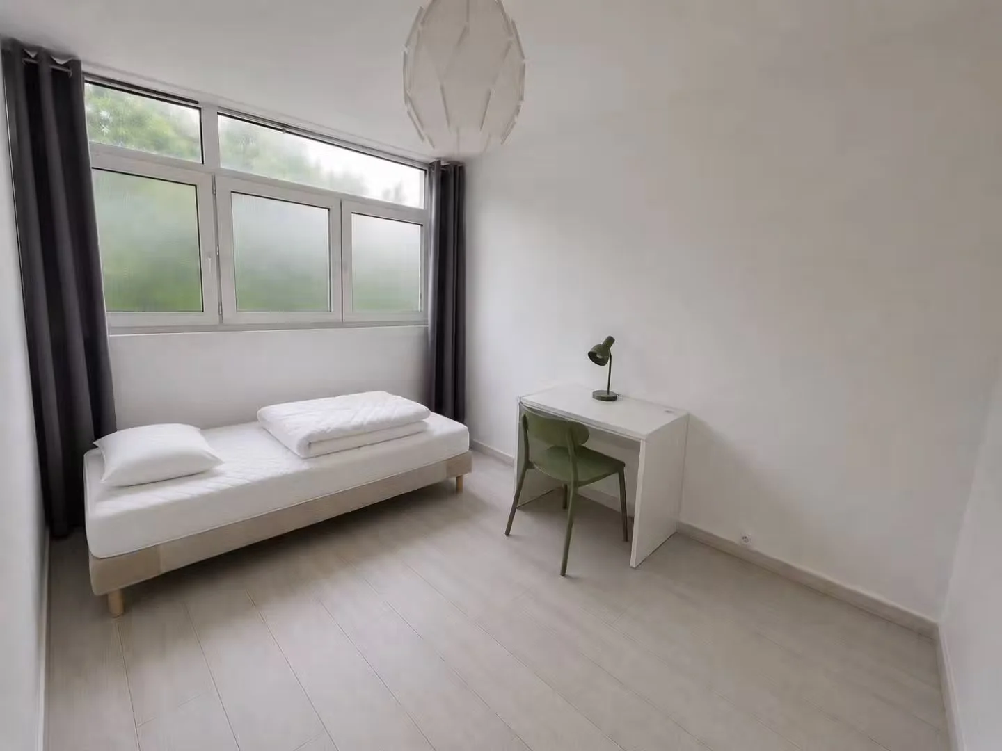 Habitación para estudiantes en  con modernas comodidades