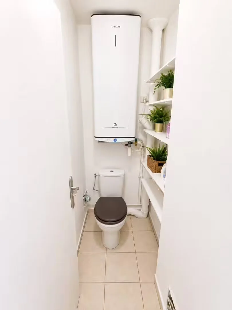 Habitación para estudiantes en  con área de estudio y facilidades compartidas