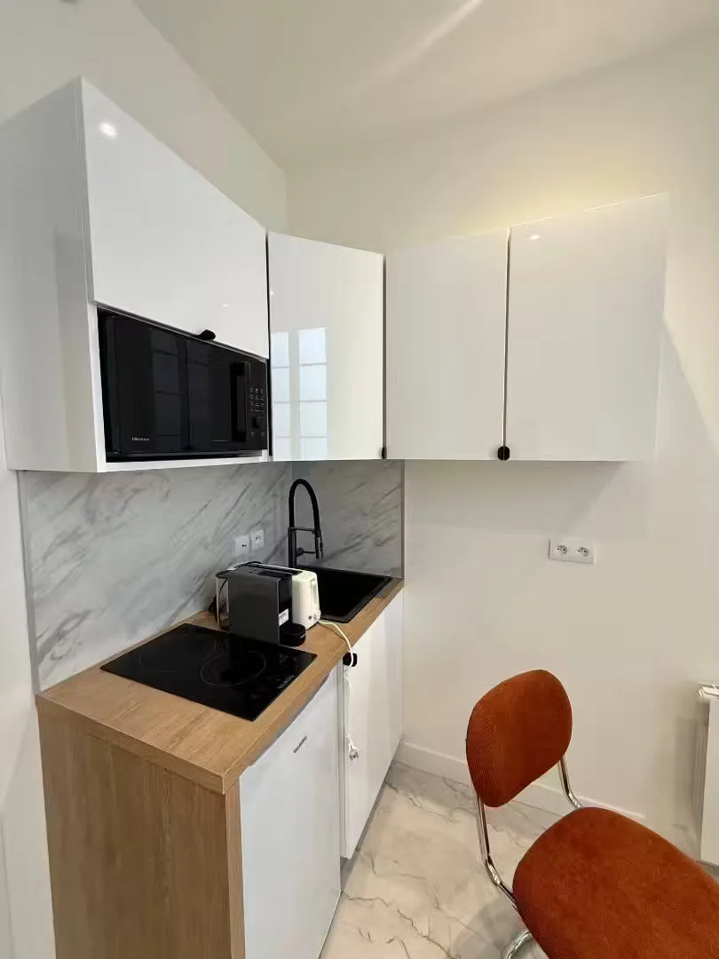 Habitación estudiantil económica cerca del campus en 