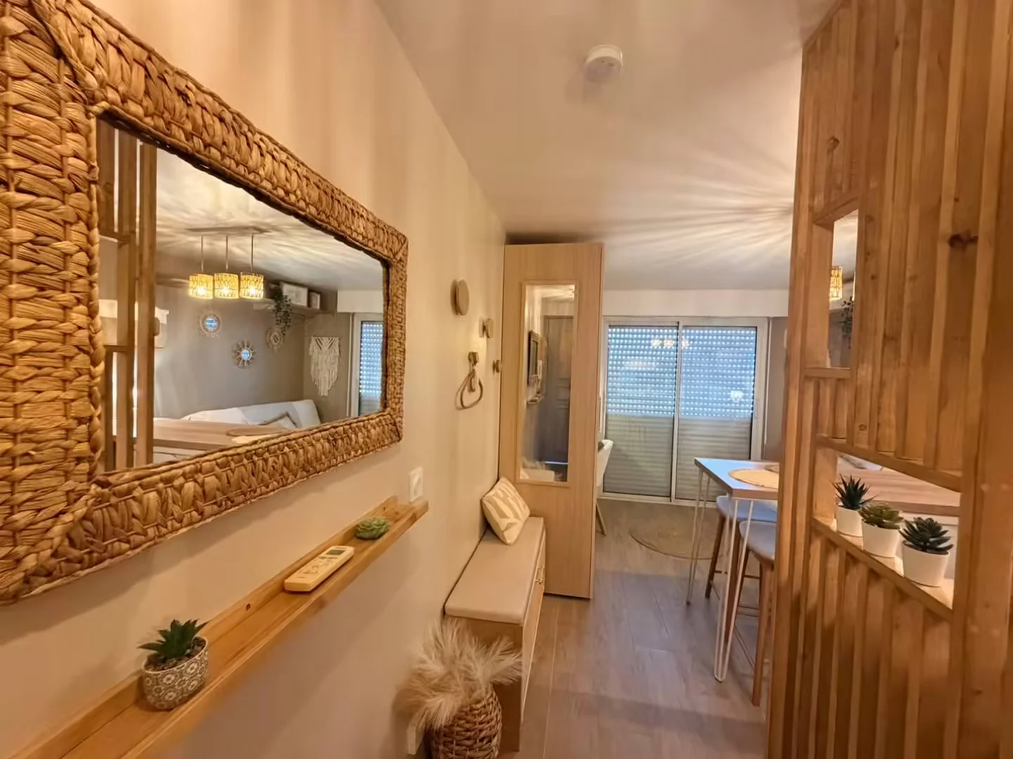 Cozy room for students available in 