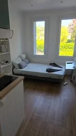 Private room at Nice, 06200, image 18 of 20