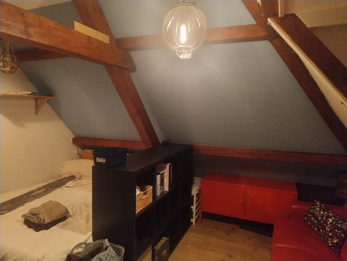 Habitación estudiantil económica con ubicación conveniente en 