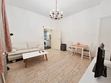 Privatzimmer in der Kronprinzenstraße, bild 2 von 13