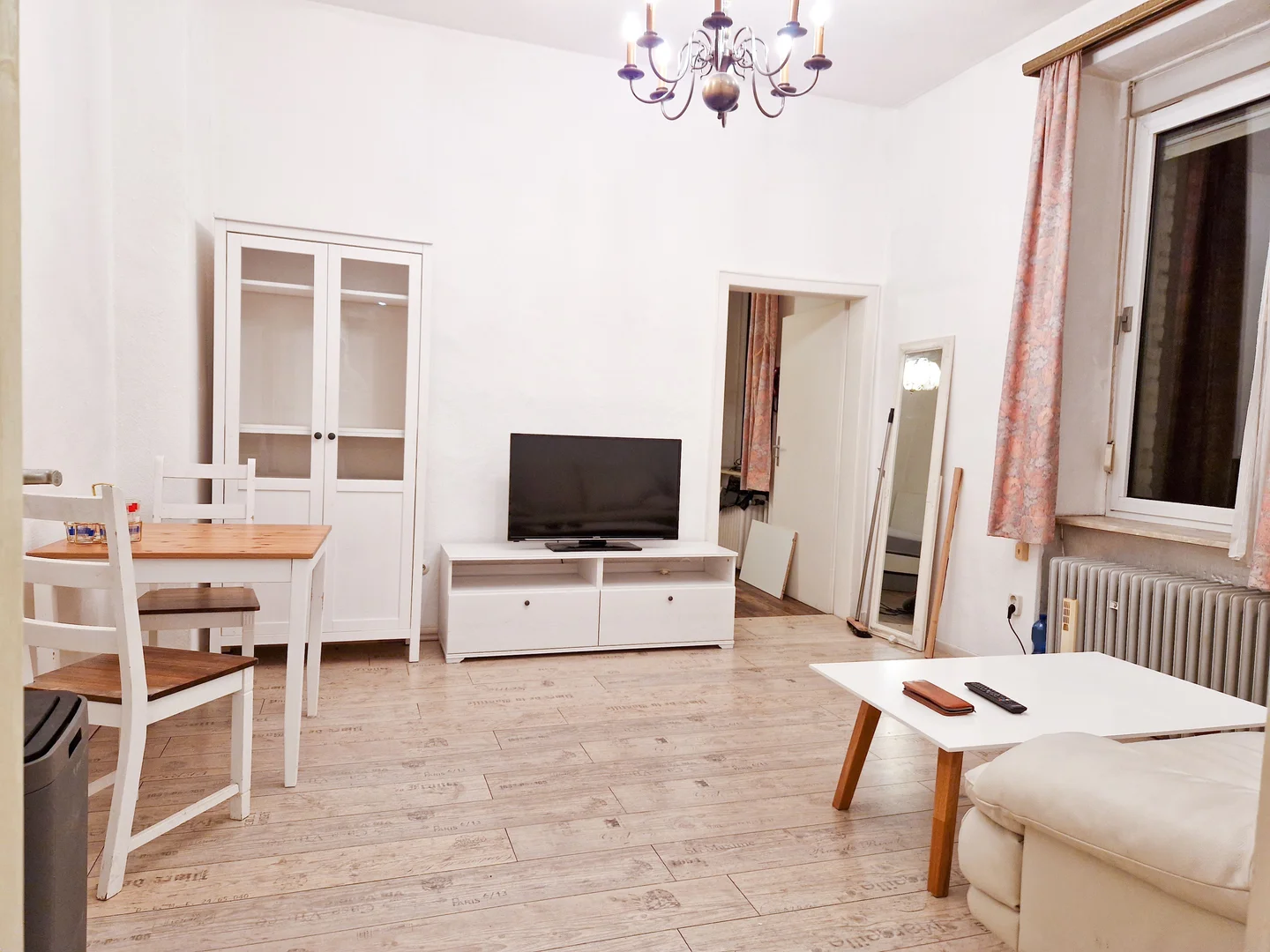 Habitación en apartamento estudiantil en alquiler en , completamente amueblado