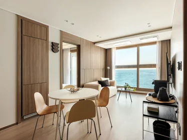 Alojamiento entero en residencia en 316 Jungang-ro, Sokcho, Gangwon-do, imagen 6 de 8