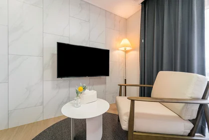 Monolocale in residence in 5 Yeondong 6-gil, Jeju-si, Jeju Special Self-Governing Province, immagine 3 di 7